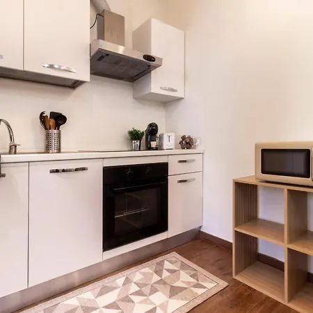Apartment Centro - Perfect Couple's Escape Como