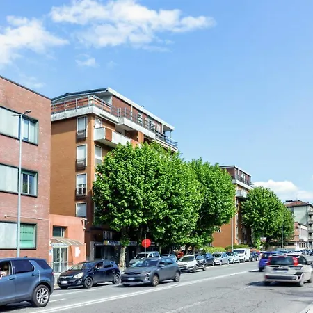 Apartment Centro - Perfect Couple's Escape Como